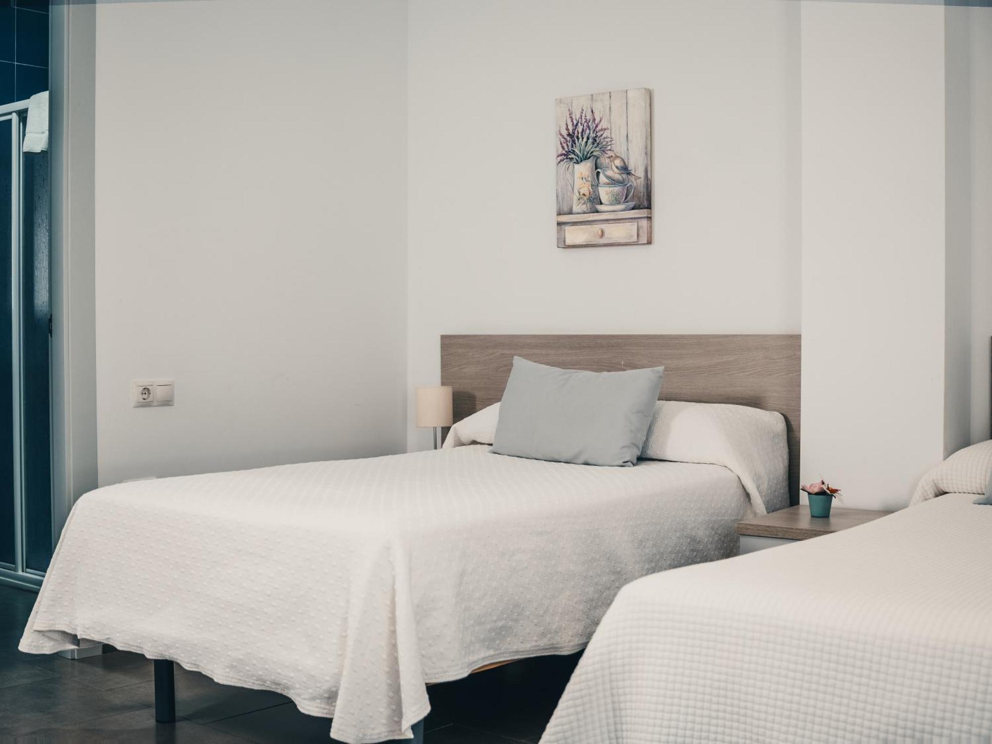Hostal Delia Alora Extérieur photo