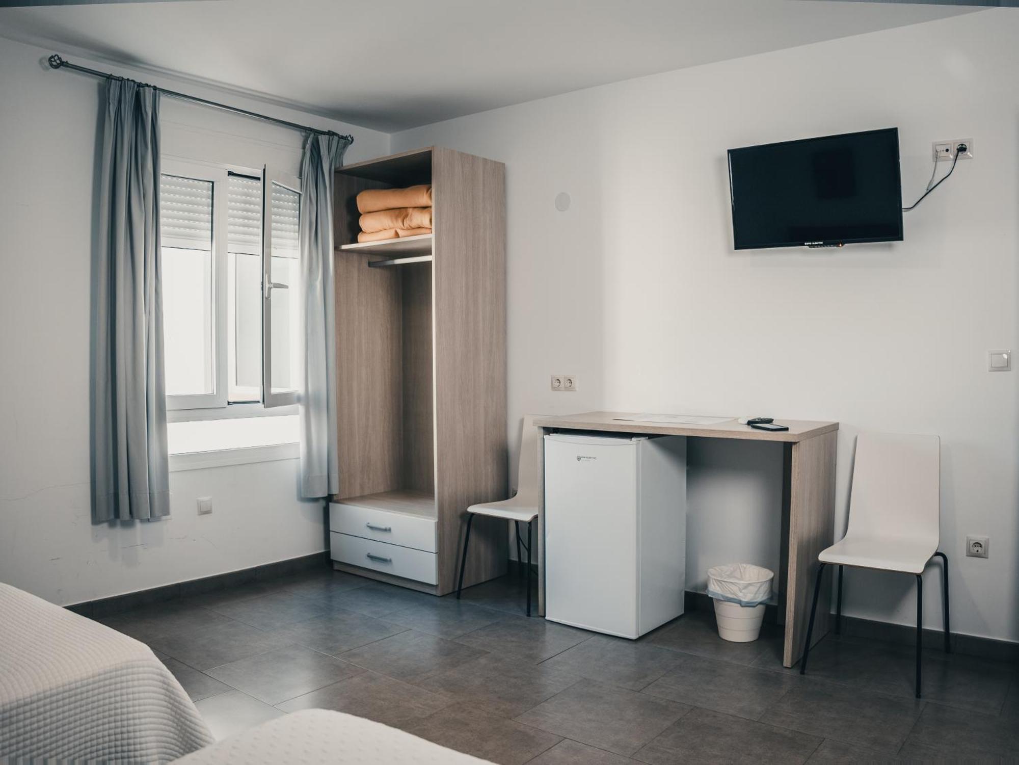 Hostal Delia Alora Extérieur photo